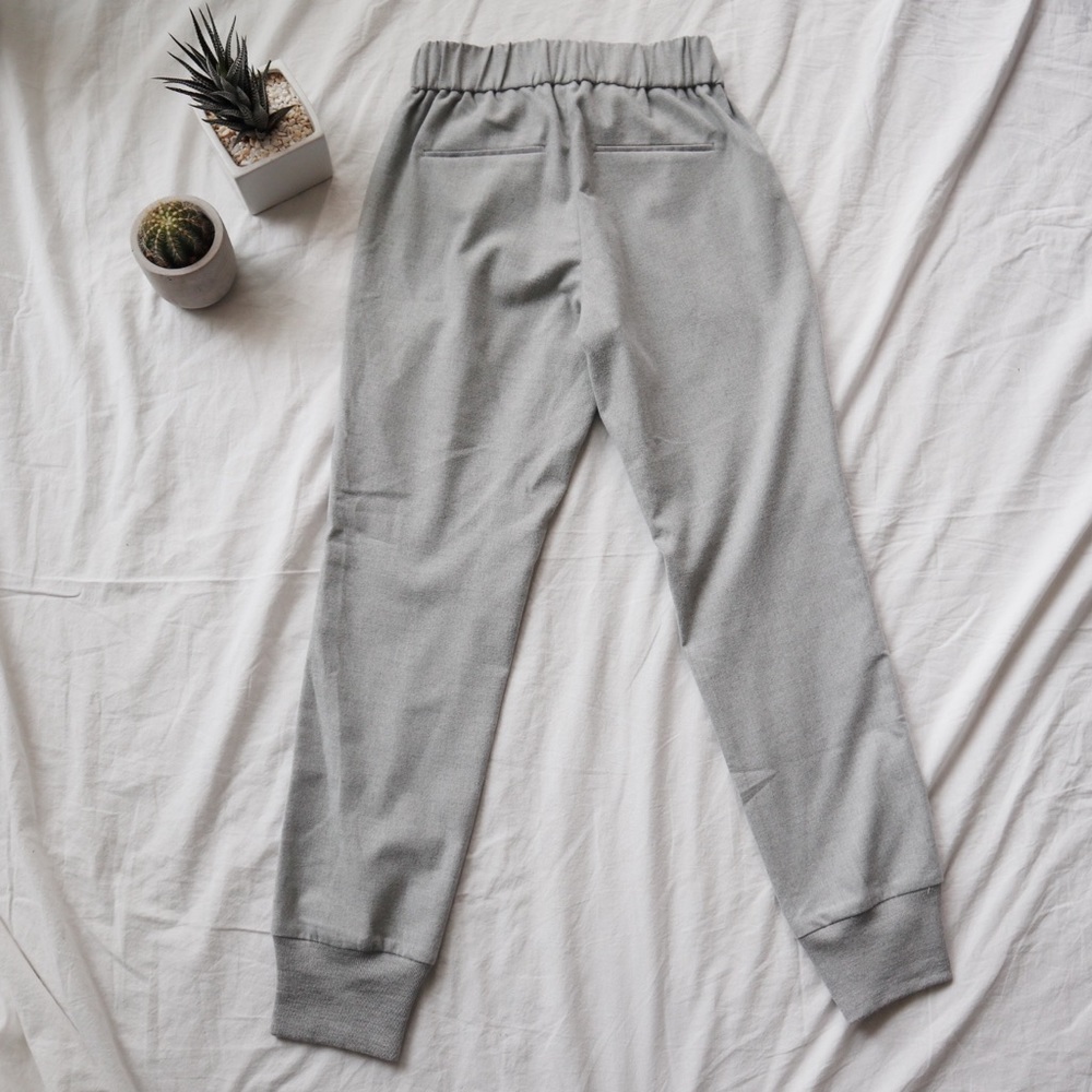 ARITZIA Babaton Grey Dexter Pant - Picture 3 of 9